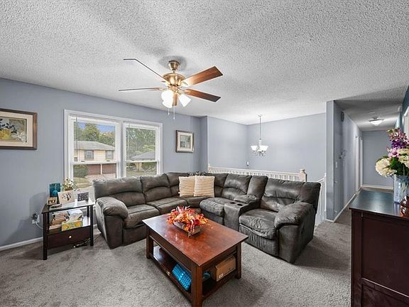 2nd image of 11604 Manchester Ave
