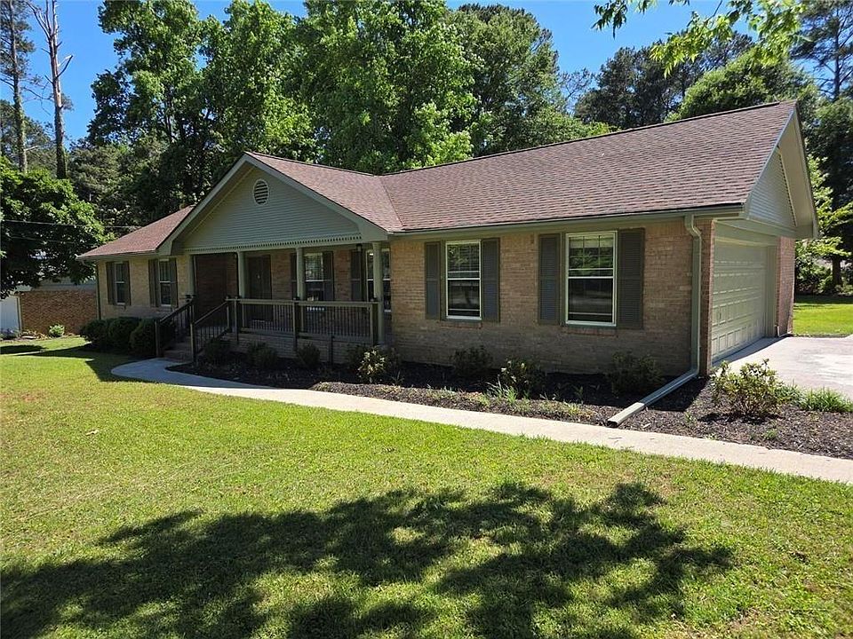 1st image of 1697 Fremont Dr SW