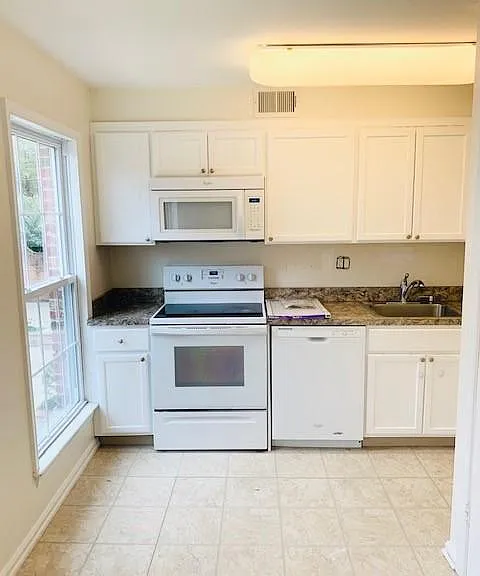 4436 Macarthur Blvd NW #4B — Photo 10