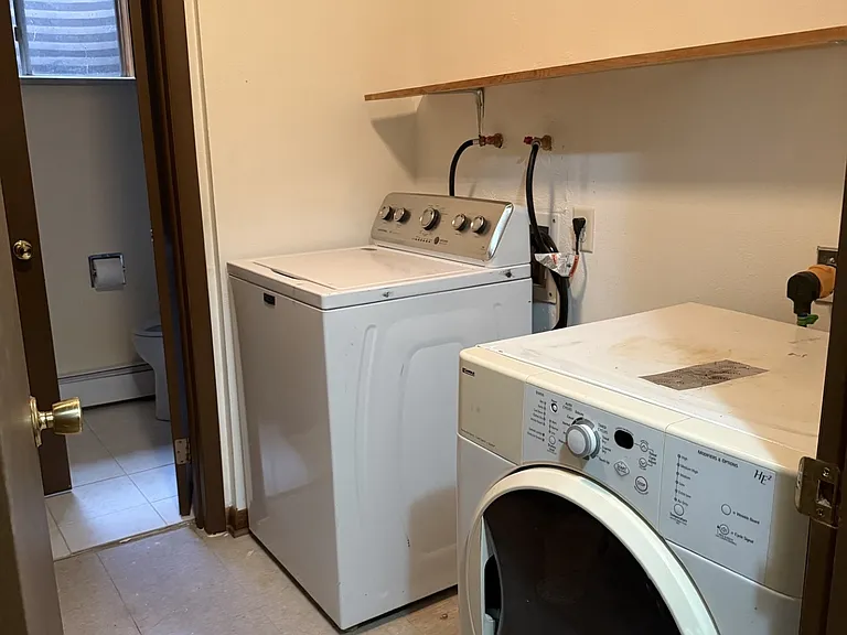 904 W Lorraine Ave — Photo 22