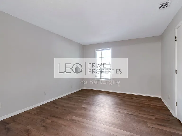 1350 Brockett Pl — Photo 7