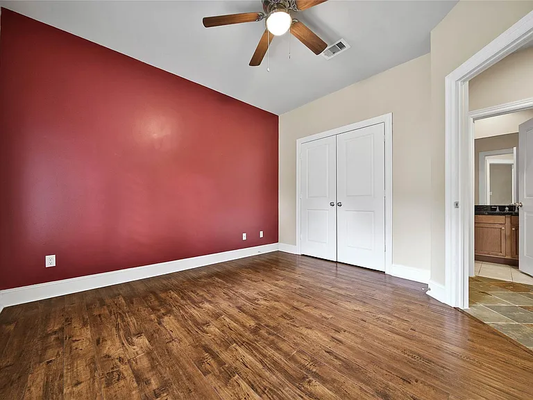 902 W 23rd St #B — Photo 21