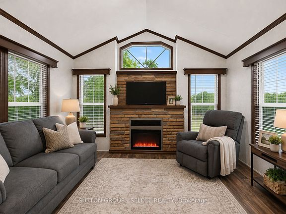 3rd image of 8685 Rock Glen Rd #404