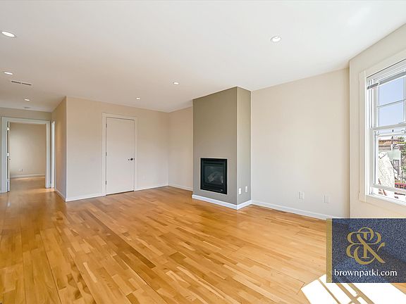 4th image of 2789 Harrison St #6