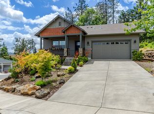 2138 37th Pl, Springfield, OR 97477