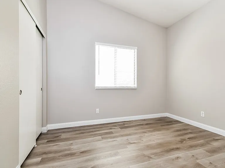 2216 Jardine Ave — Photo 13