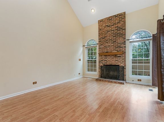 3rd image of 1509 Whitman Ct