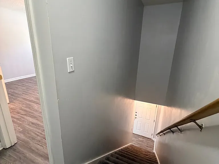 3332 Pinewood Ave — Photo 17