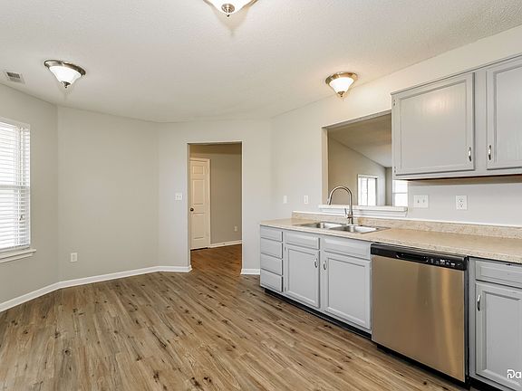 3rd image of 7540 Scatter Woods Ln