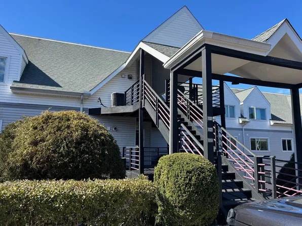 1117 Windward Rd, Milford, CT 06461