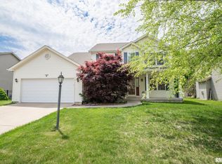 11029 N Serene Blvd, Dunlap, IL 61525