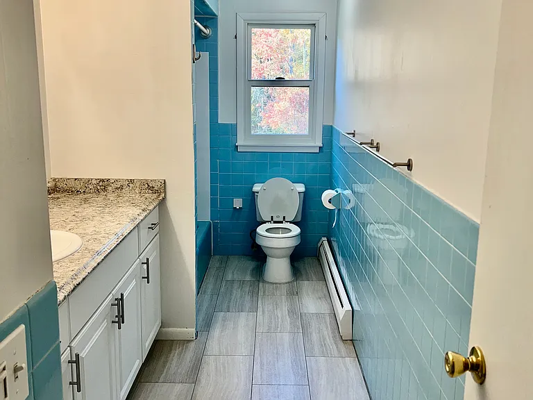 94 W Hurley Rd #4 — Photo 4