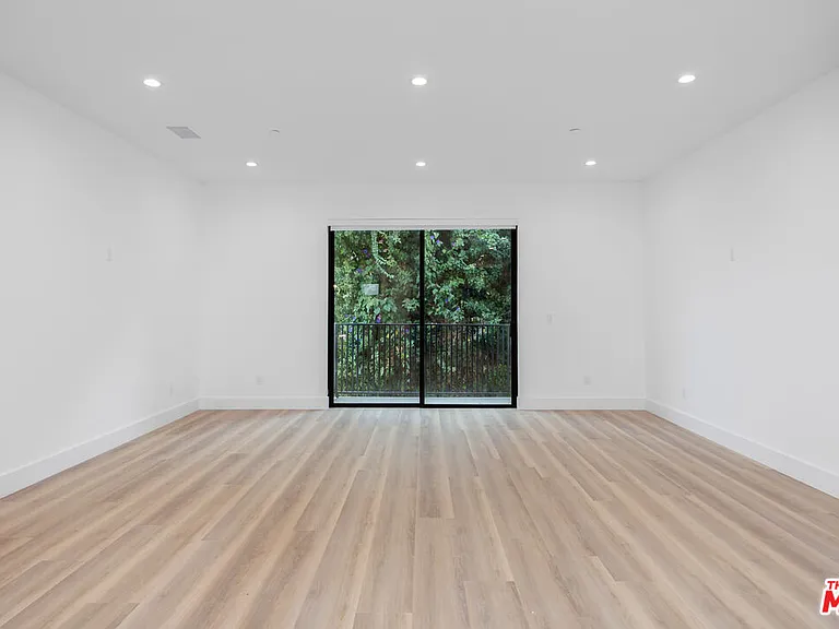 5313 Ben Ave #1 — Photo 9