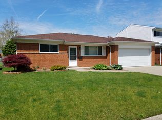 31617 Rosenbusch Dr, Warren, MI 48088