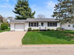 512 27th Ave, Monroe, WI 53566