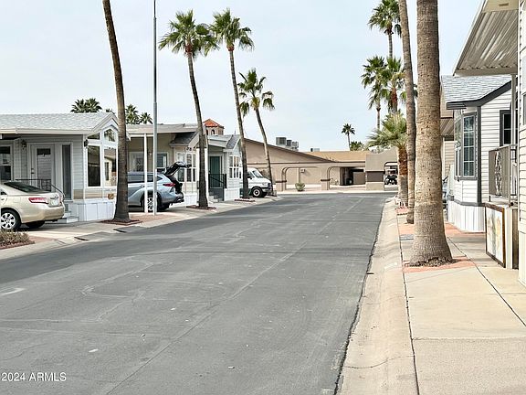 4th image of 242 S AQUAMARINE Drive #242