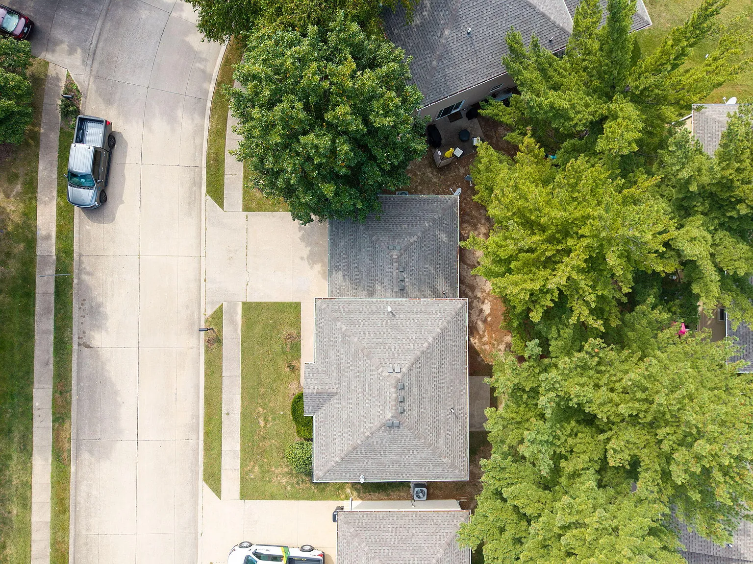 3 bed, 2.5 bath, 1620 sqft, $2,100 — Photo 4