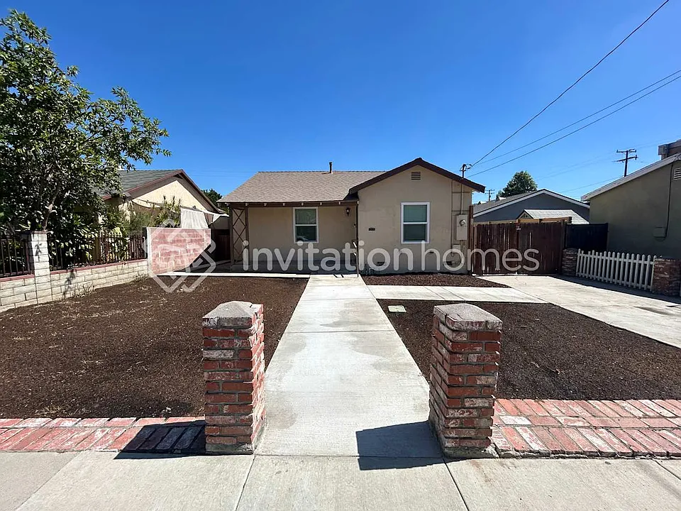 814 N Alexander St