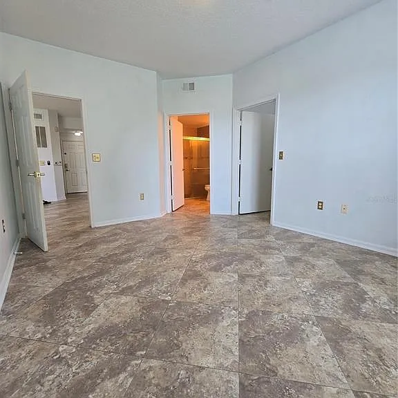 5506 Metrowest Blvd #13-103 — Photo 6