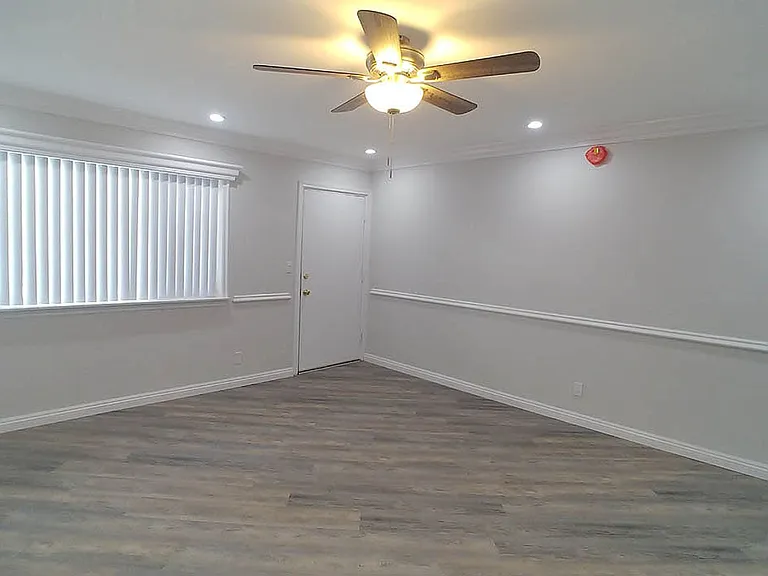 Edgemont Apts — Photo 47