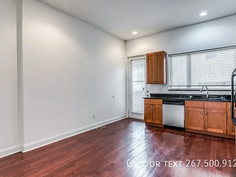 1456 E Columbia Ave — Photo 27