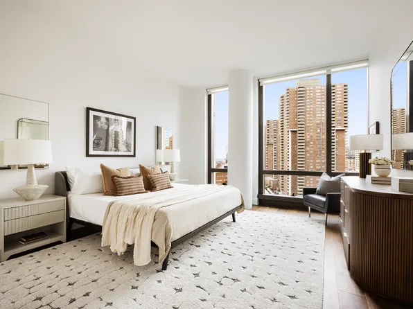 101 Warren Street image 7 of 20