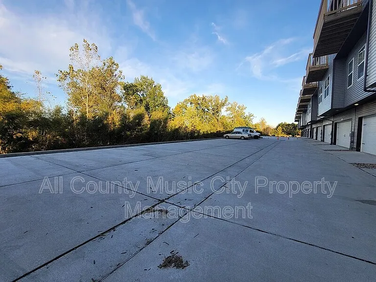 310 Negri Ct — Photo 35