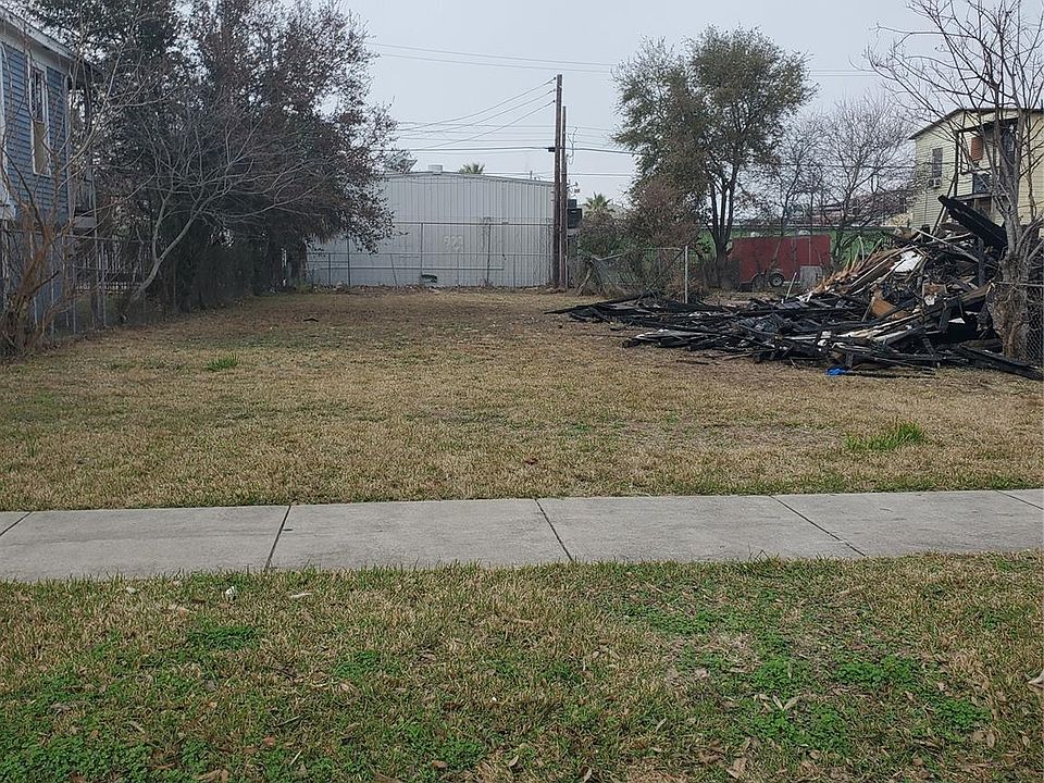 2nd image of 2710 Avenue K