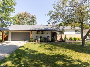 18738 Bonnie Ln, Strongsville, OH 44136