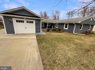 4228 Peekskill Ln, Fairfax, VA 22033