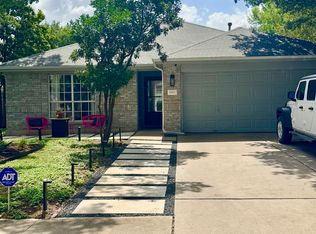 6611 Zequiel Dr, Austin, TX 78744