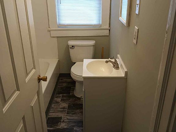 4th image of 451 Louis Coleman Jr Dr APT 1