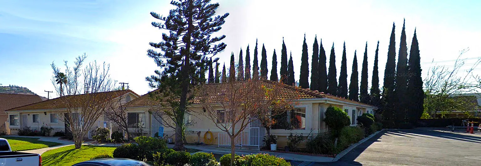 El Modena — Photo 3