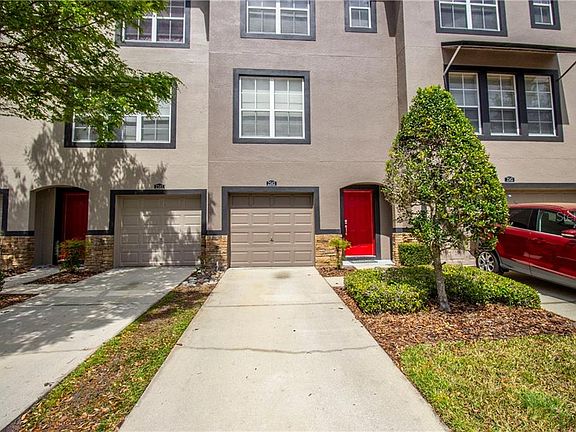 3rd image of 2545 Lexington Oak Dr