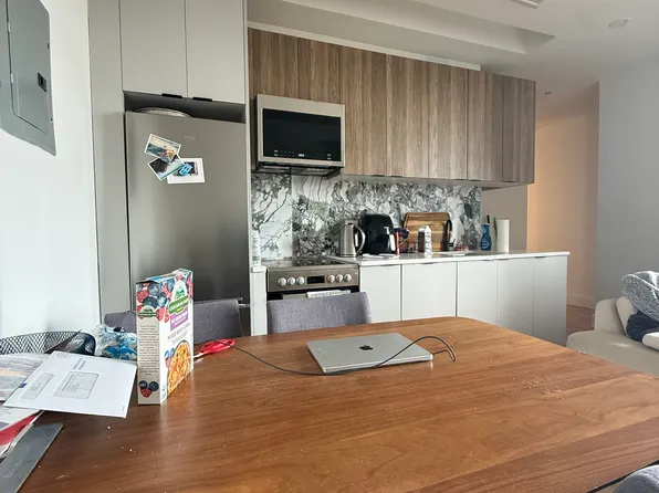 75 Mc Guinness Boulevard image 1 of 15