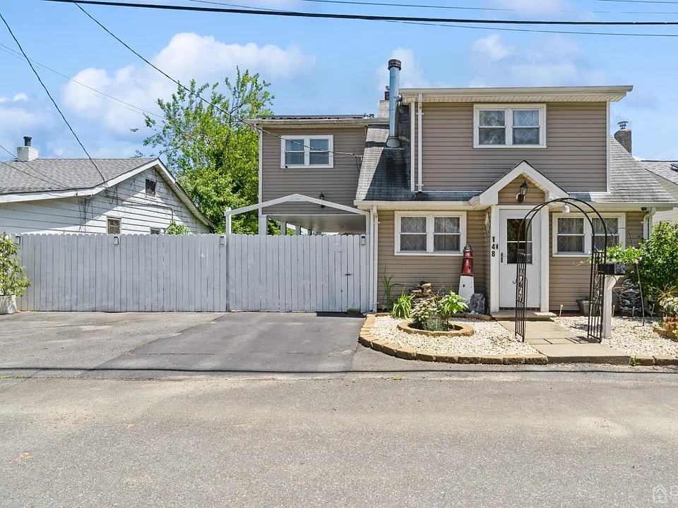 148 McKinley Ave