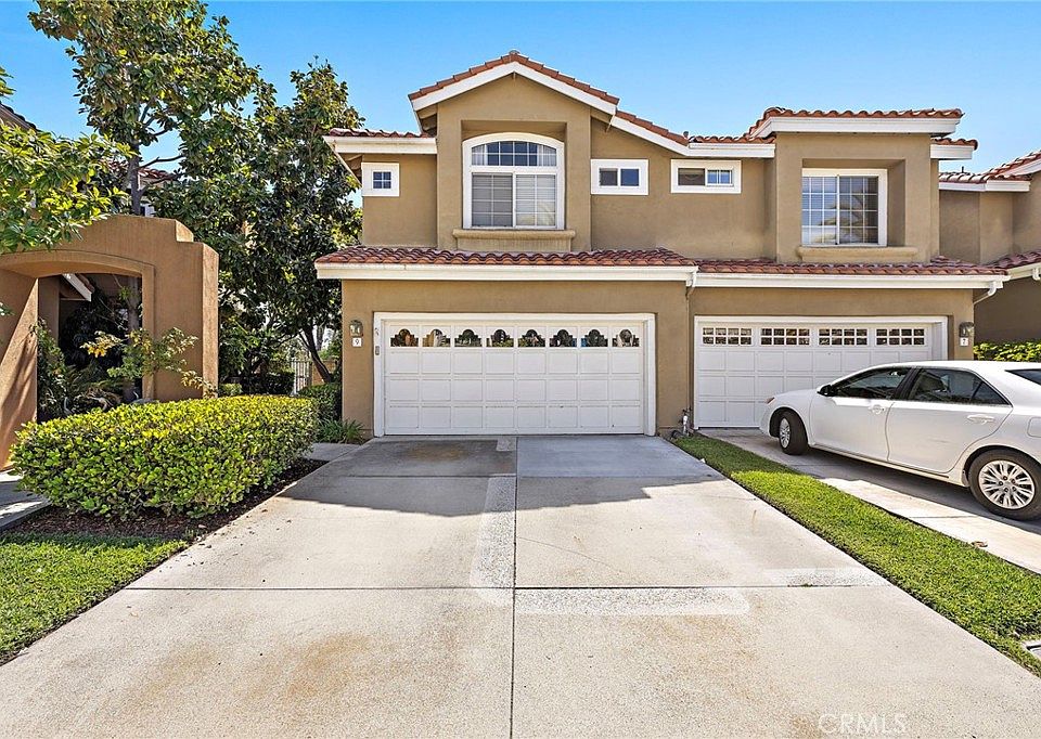 1st image of 9 Matisse Cir #5