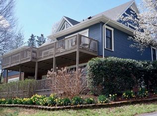 111 Country Club Rd, Lexington, VA 24450