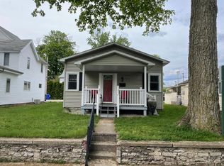 207 14th St, Winona Lake, IN 46590