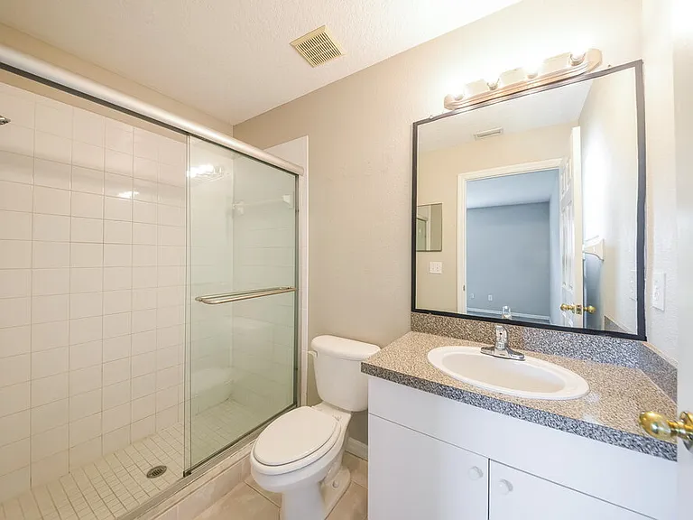 6010 33rd Dr E — Photo 11