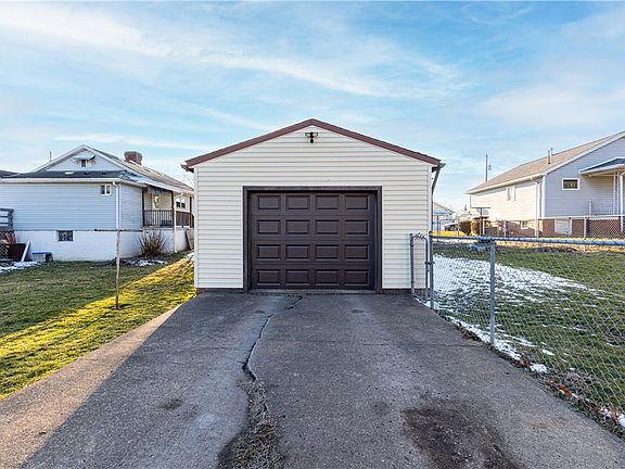 5th image of 207 Jane St #E