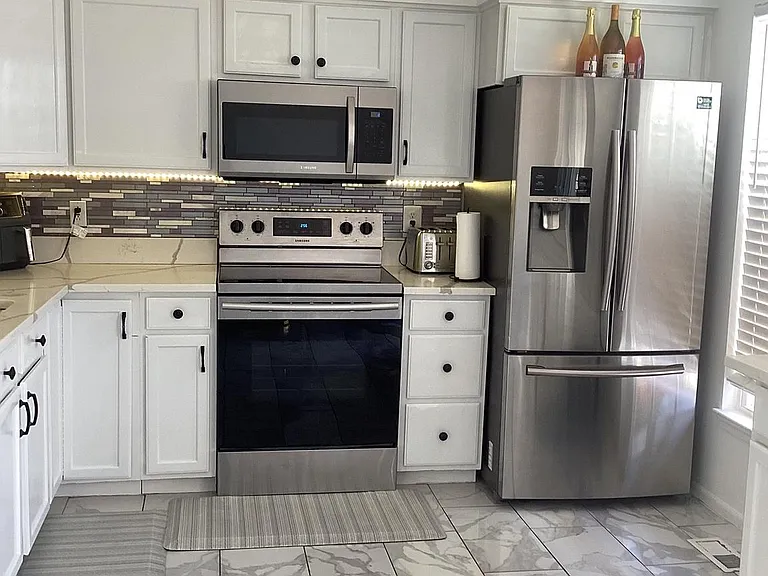 3355 Canton Ct — Photo 5