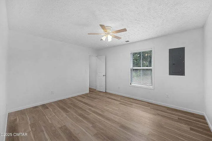 2310 Dodson St — Photo 9