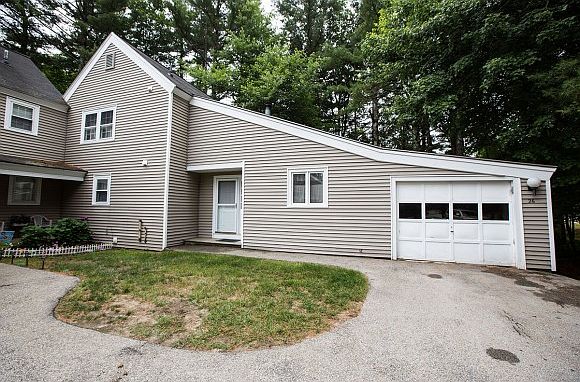 1st image of 26 Winterwood Dr