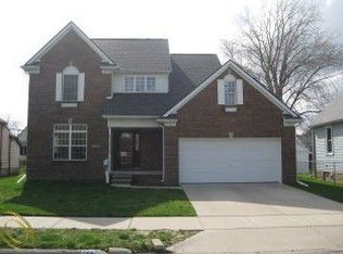 1742 6th St, Wyandotte, MI 48192