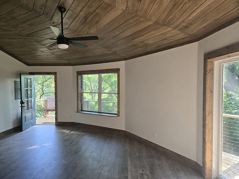 258 Brevard Rd — Photo 5