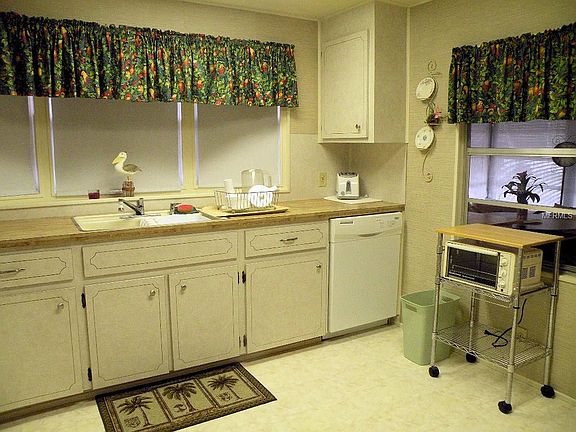 3rd image of 134 Royal Palm Cir #134