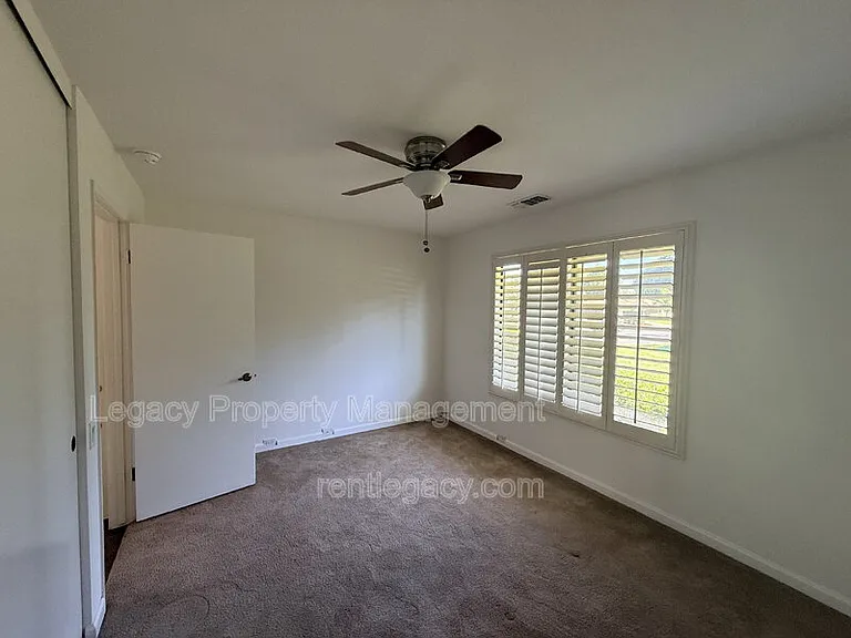 255 Munroe St — Photo 6