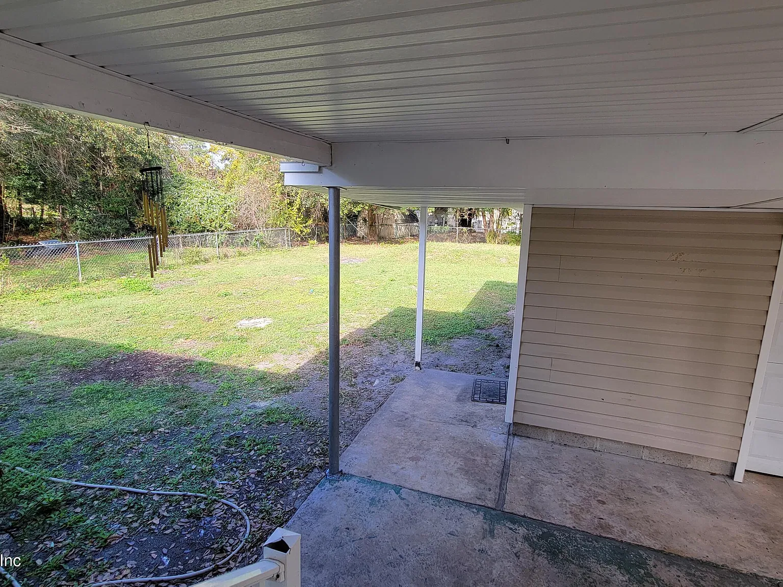 3 bed, 1.0 bath, 1020 sqft, $1,550 — Photo 3