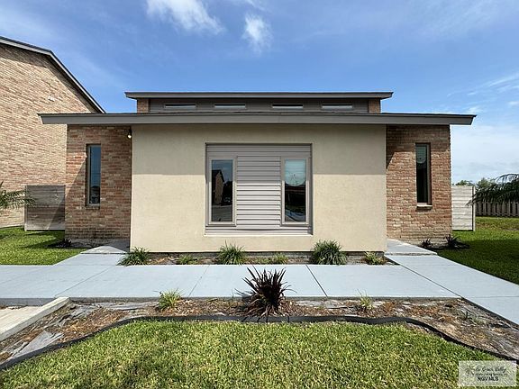 2nd image of 7100 Via Del Mar Cir #D-8